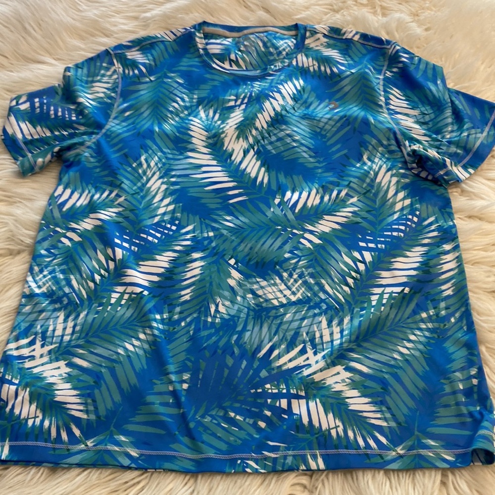 Reel Legends Man Shirt BNWOT size M length 28” pit to pit 40” perfect for summer - Picture 6 of 8